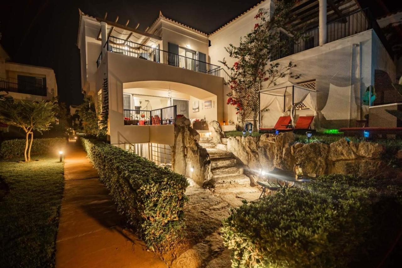 Villa Rodo Pirgos Psilonerou エクステリア 写真
