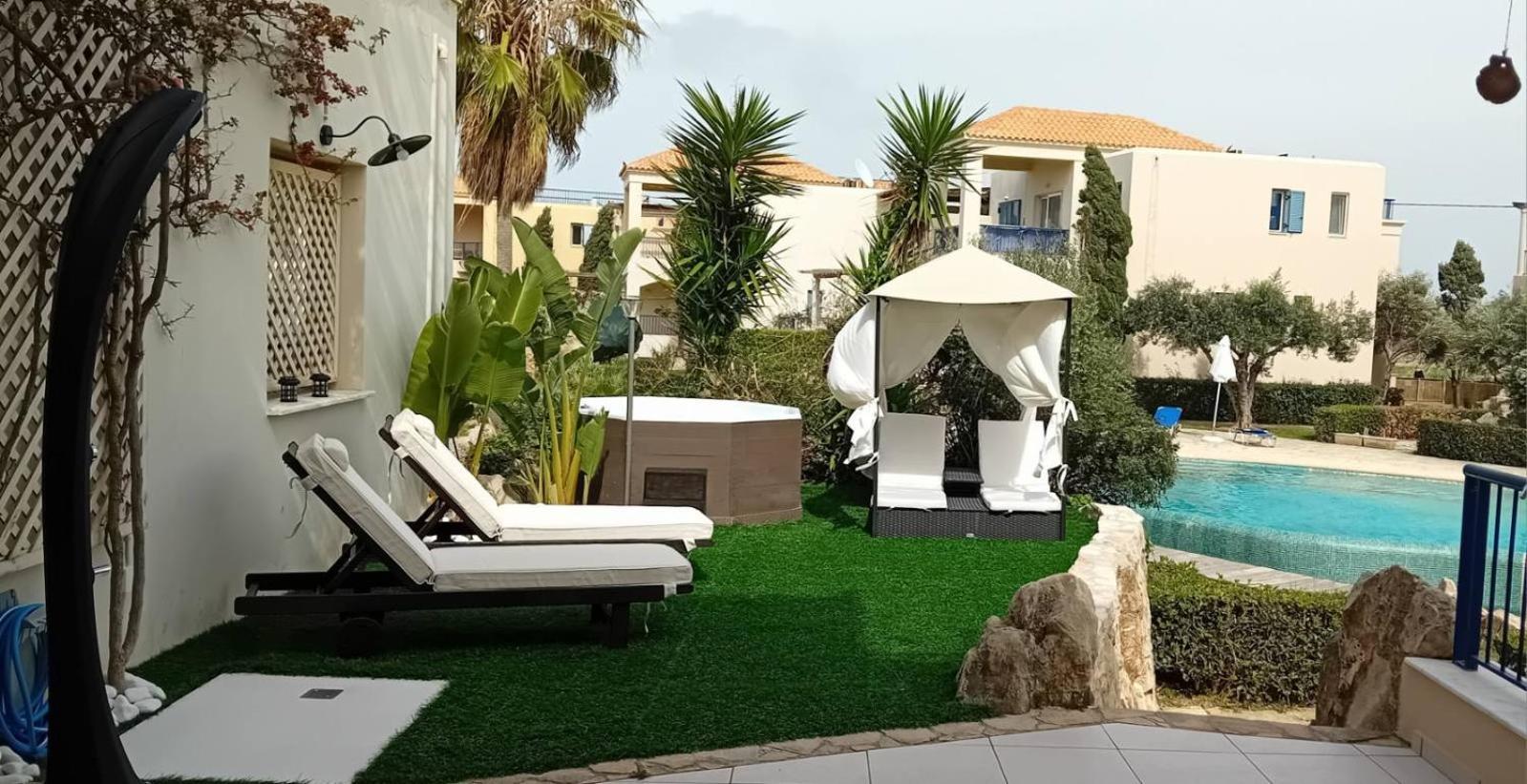 Villa Rodo Pirgos Psilonerou 部屋 写真